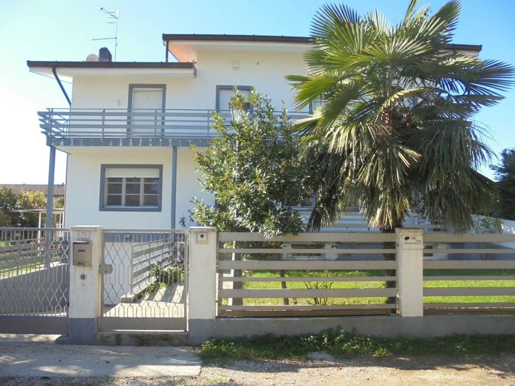 Villa a Tricesimo in Via Giacomo Matteotti - Foto 2