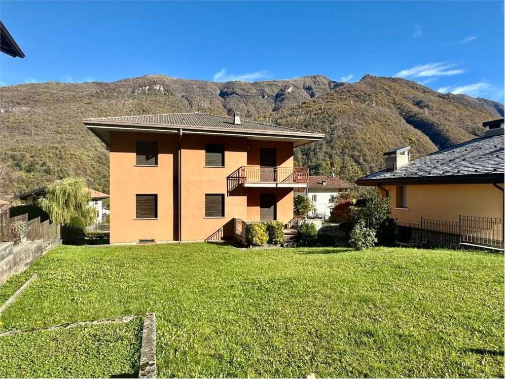 Villa a Cortenova in via Leonardo da vinci, 31 - Foto 3