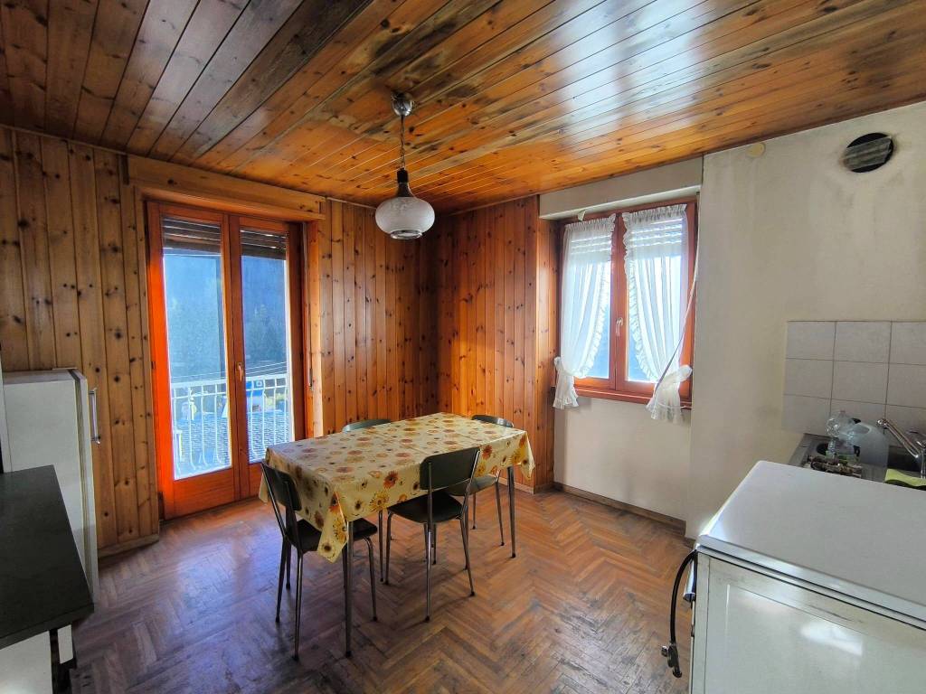 Appartamento a Lanzada in Via Palù, 557 - Foto 2