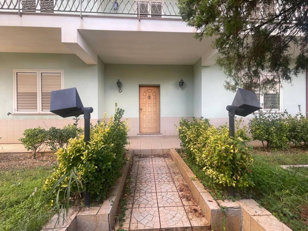 Villa a Maida in Via Giorgio Amendola, 36 - Foto 4