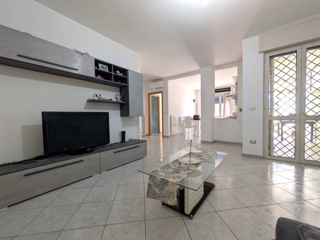 Appartamento a Surbo in Via Bari - Foto 2