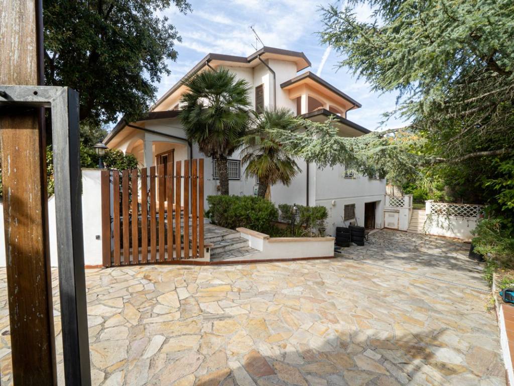 Villa a Rosignano marittimo in Via Aristide Gabelli - Foto 3