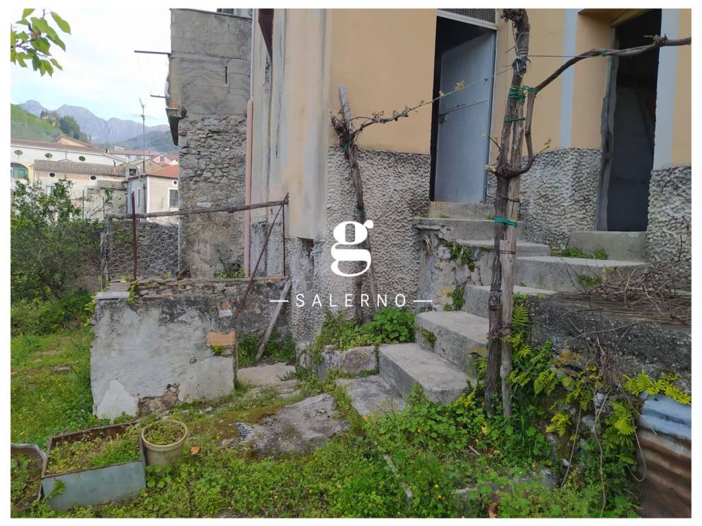 Palazzo / stabile a Giffoni sei casali in Via Piazza Grande - Foto 2