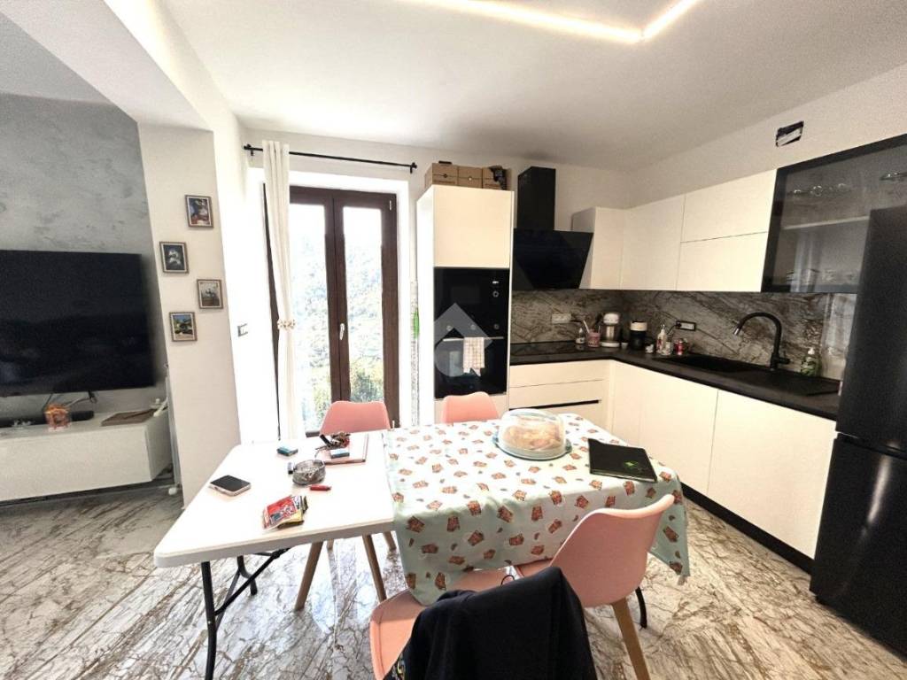 Appartamento a Serra riccò in Via Pernecco Superiore, 29 - Foto 3