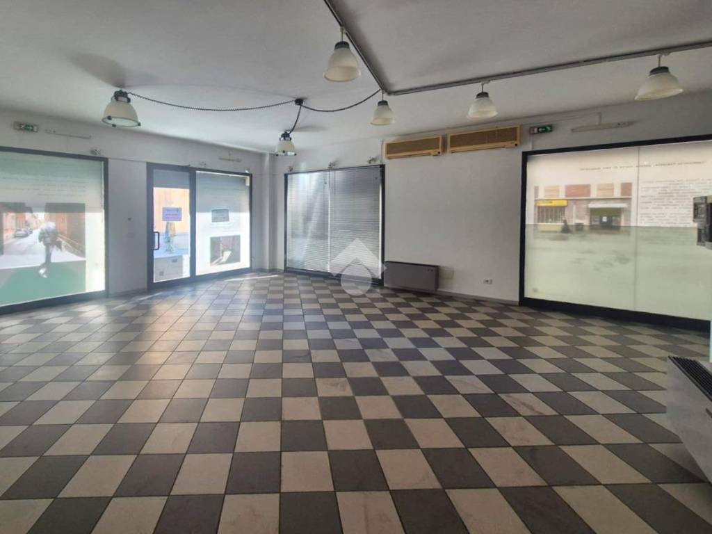 Immobile a Piacenza in Via Roma, 218 - Foto 2