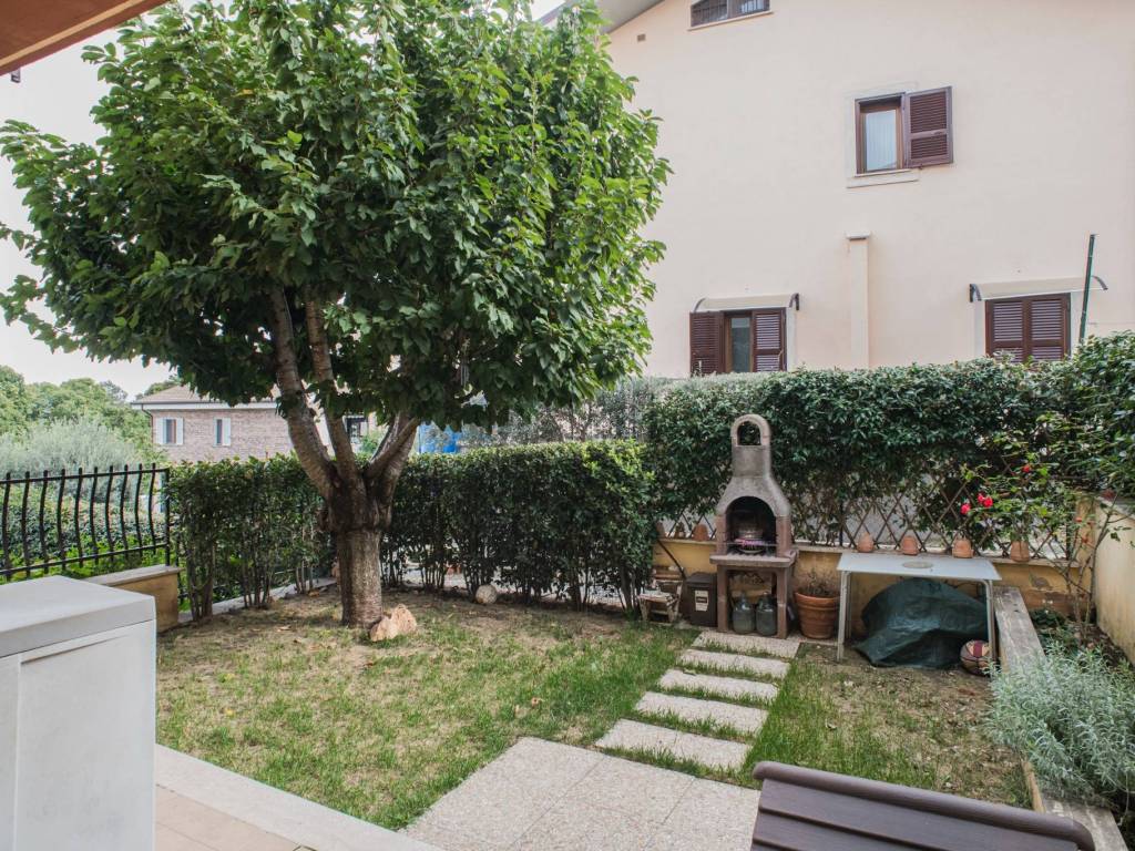 Appartamento a Monte compatri in Via Filippo Luzi, 20 - Foto 2