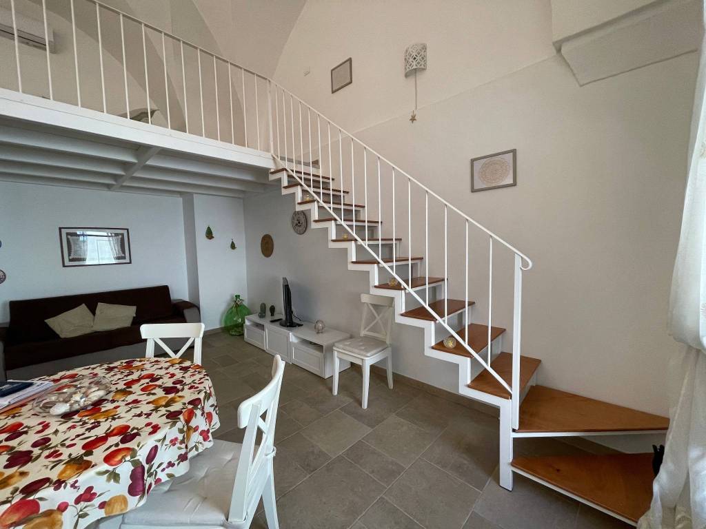 Casa indipendente a Racale in Via Leozappa - Foto 3