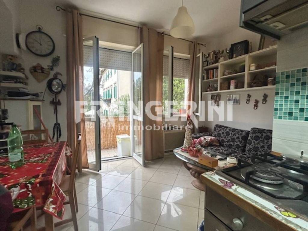 Appartamento a Livorno in Via Fratelli del Conte - Foto 3