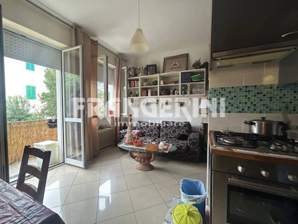 Appartamento a Livorno in Via Fratelli del Conte - Foto 4