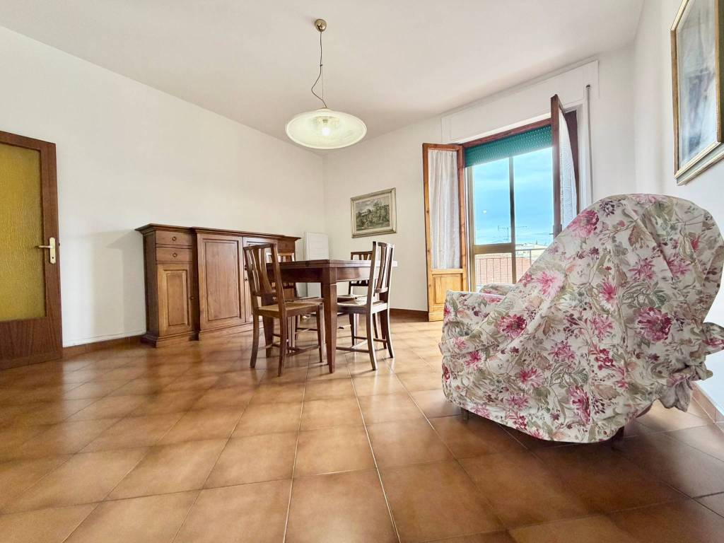 Appartamento a Prato in Via Carlo Livi - Foto 3