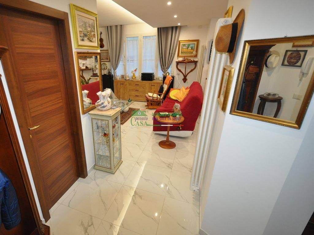 Appartamento a Ragusa in Via Amabile Serafino Guastella - Foto 2