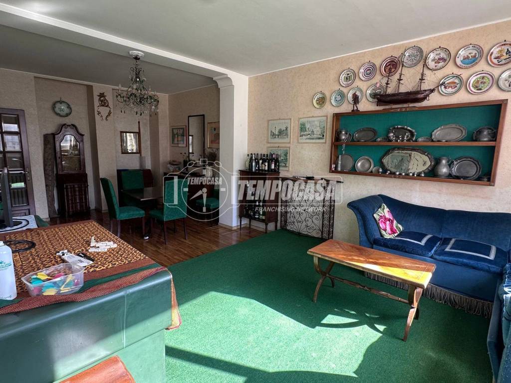 Appartamento a Sanremo in Via Martiri della Libertà 359 - Foto 2