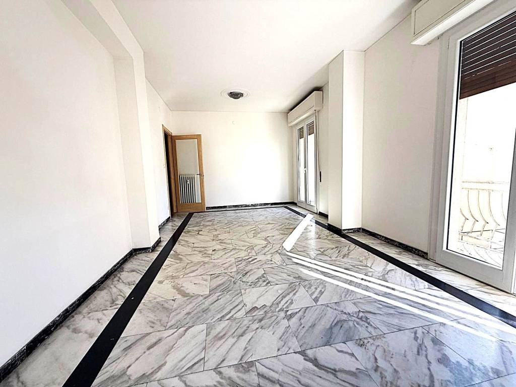 Appartamento a Sanremo in Via Galileo Galilei, 374 - Foto 3