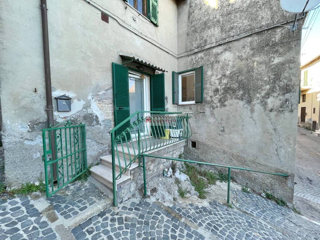 Appartamento a Tolfa in Via dell'Arco - Foto 4
