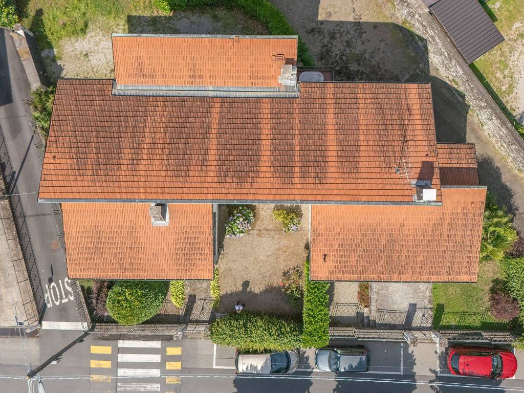 Villa a Armeno in Viale Luigi Cadorna, 24 - Foto 4