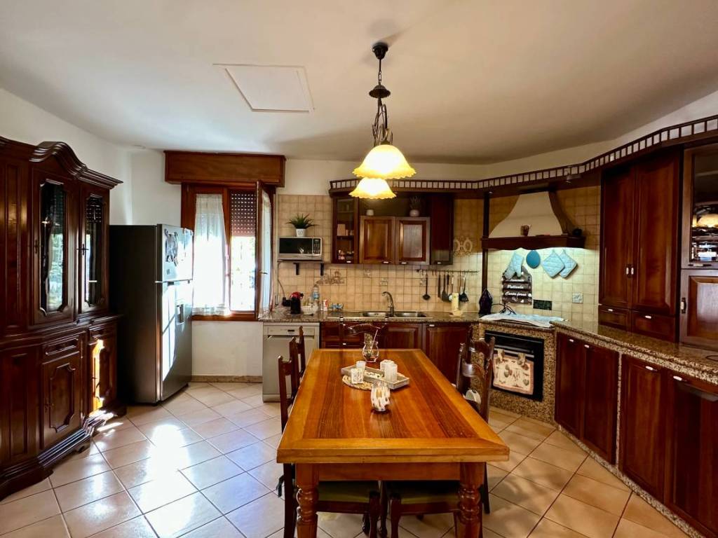 Villa a Mirandola in Via Bastiglia, 41 - Foto 5
