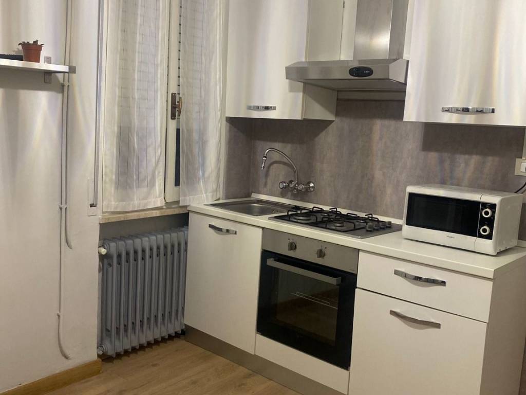 Appartamento a Mantova in Via Carlo Cocastelli - Foto 2