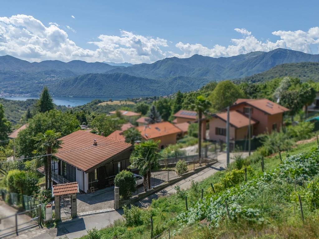 Villa a Armeno in Via dei Ciliegi, 13 - Foto 2