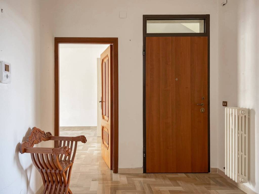 Appartamento a Putignano in Viale Gioacchino Murat, 41 - Foto 2