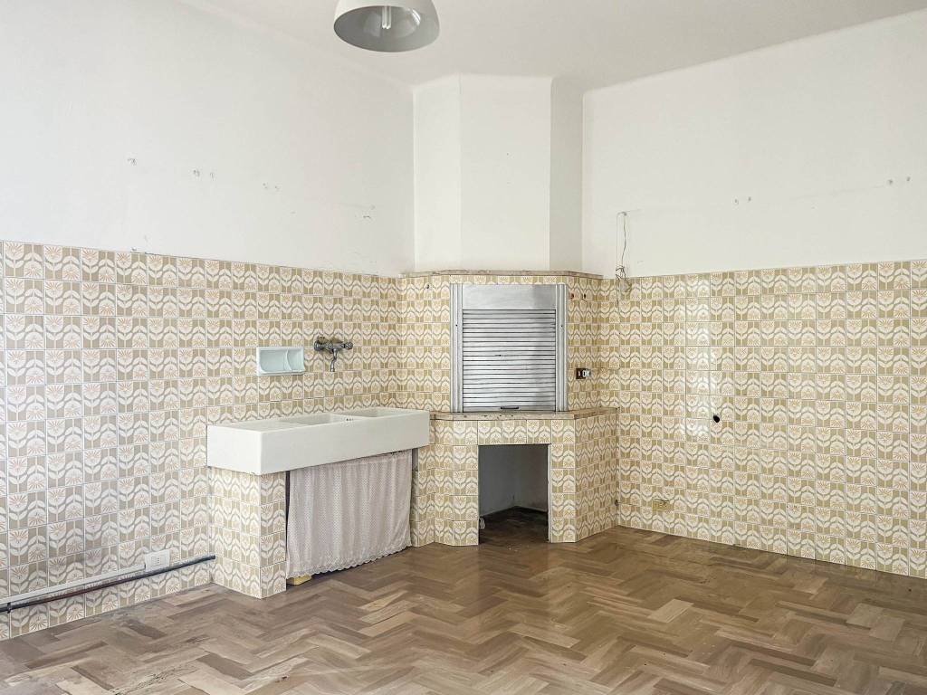 Appartamento a Putignano in Viale Gioacchino Murat, 41 - Foto 5