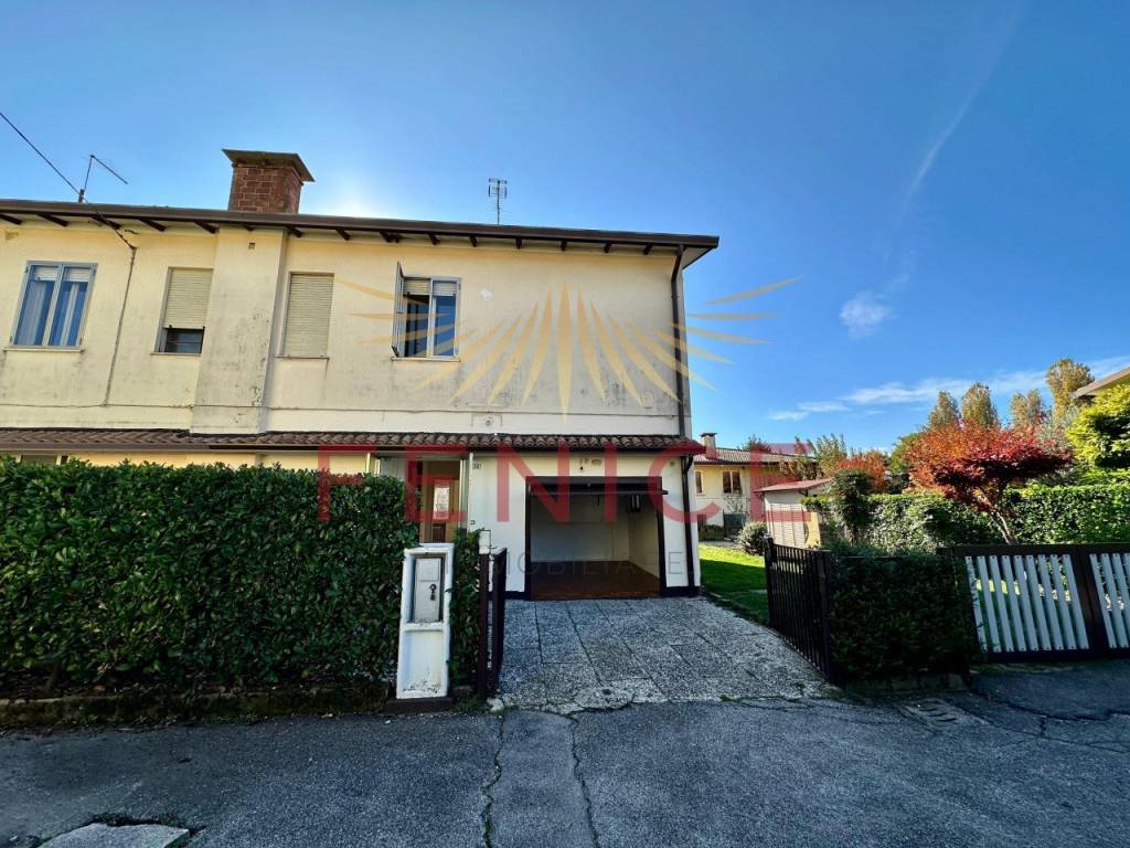 Villa a Montebelluna in Via Maffei 22 - Foto 2