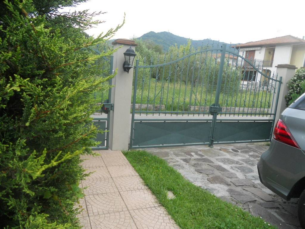 Villetta a schiera a Luni in Via Caffaggiola, 37 - Foto 2