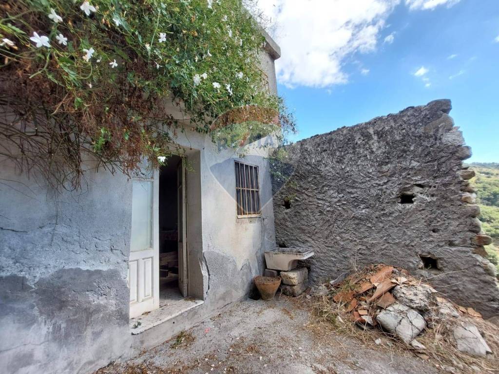 Casa indipendente a Gallodoro in via Bonifacio - Foto 5