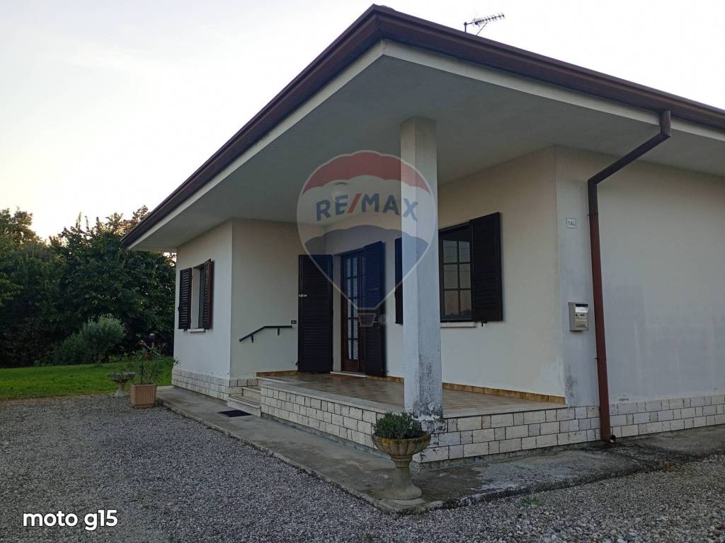 Casa indipendente a Roncoferraro in VIA CAVALLOTTI - Foto 3