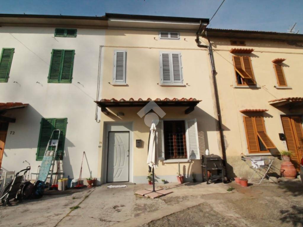 Casa indipendente a Prato in Via del Lazzeretto, 74 - Foto 2