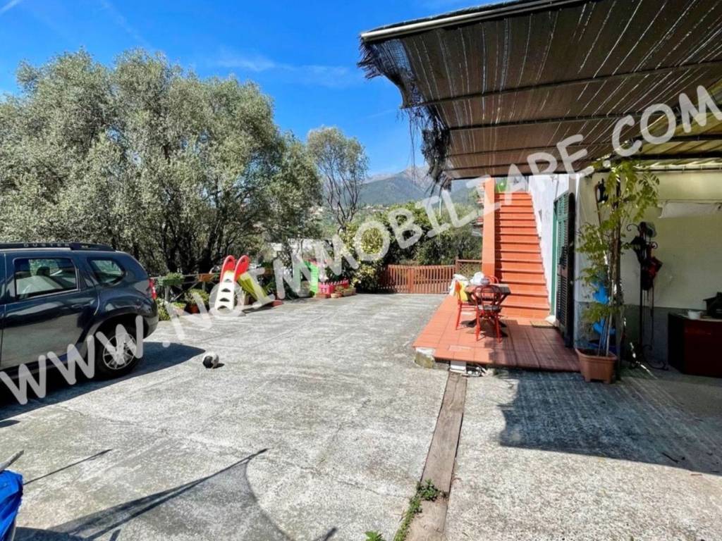 Villetta a schiera a Arenzano in Via Pian Masino - Foto 3