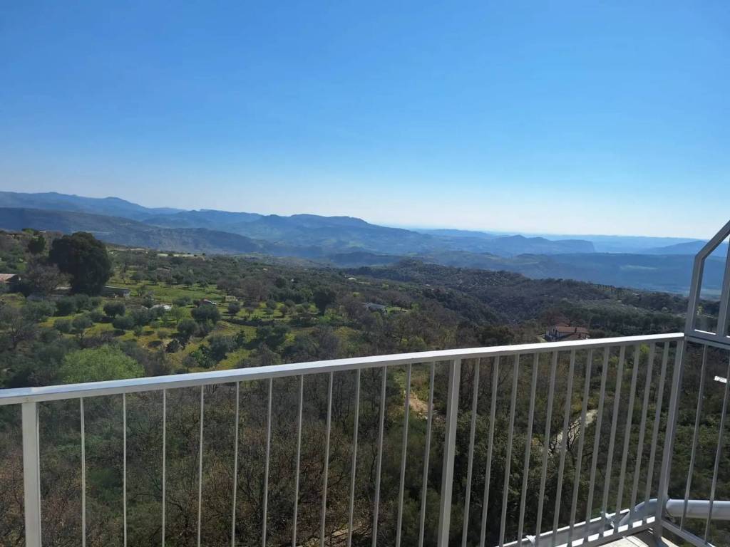 Attico / mansarda a Cerenzia in Via Superstrada - Foto 2