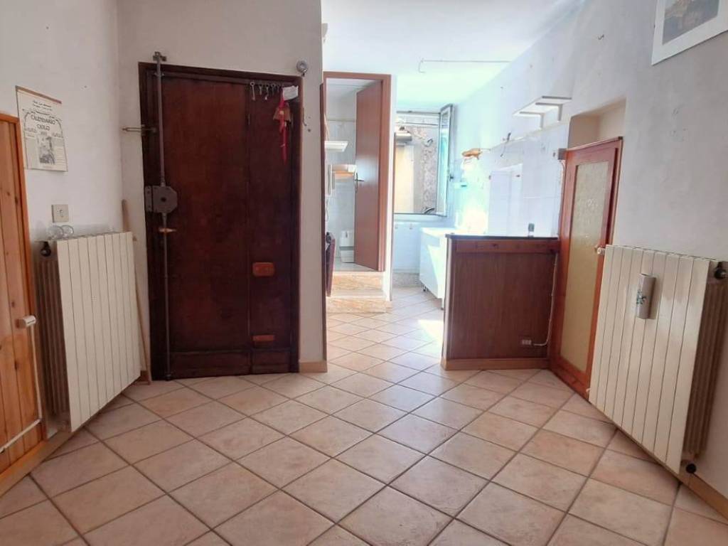 Appartamento a Castel del piano in Via Nerucci, 12 - Foto 2