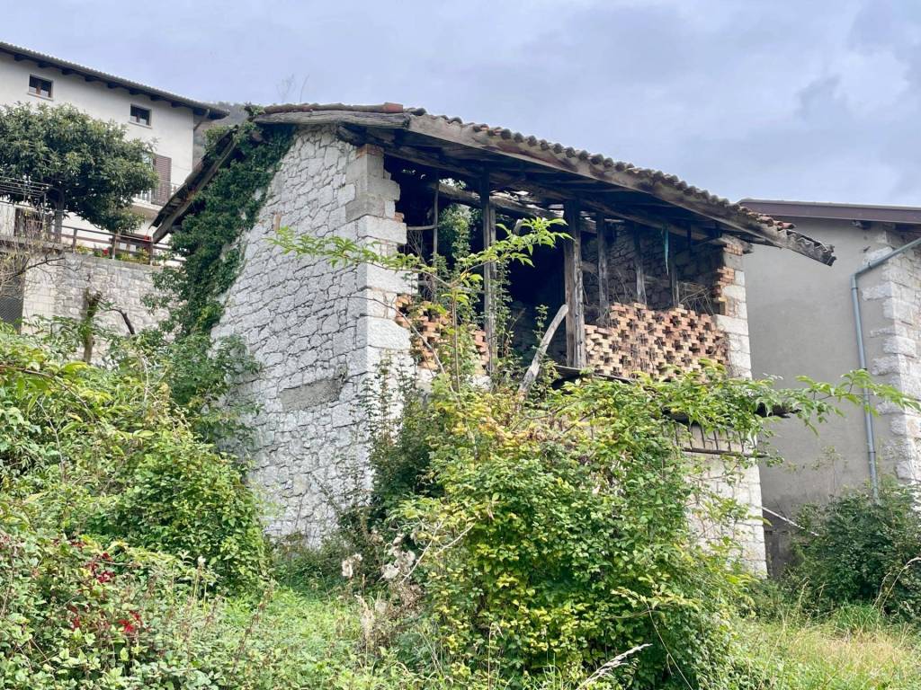 Rustico / casale a Forgaria nel friuli in Via Vidoni - Foto 2