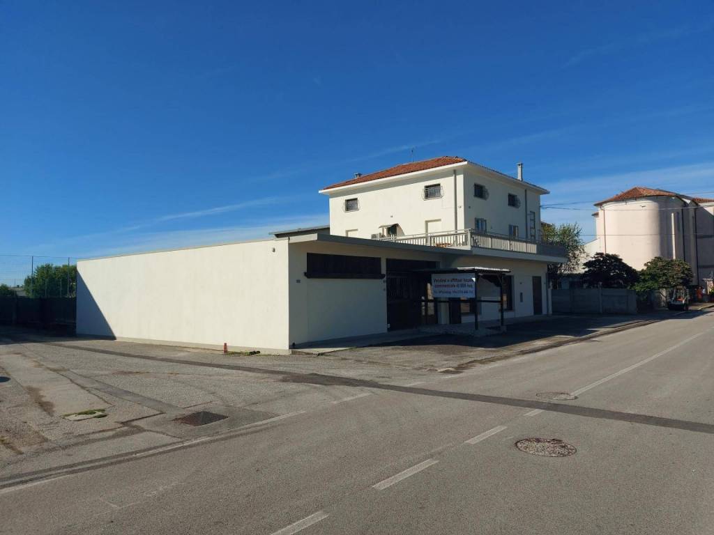 Villa a Codroipo in Via Codroipo, 6 - Foto 2