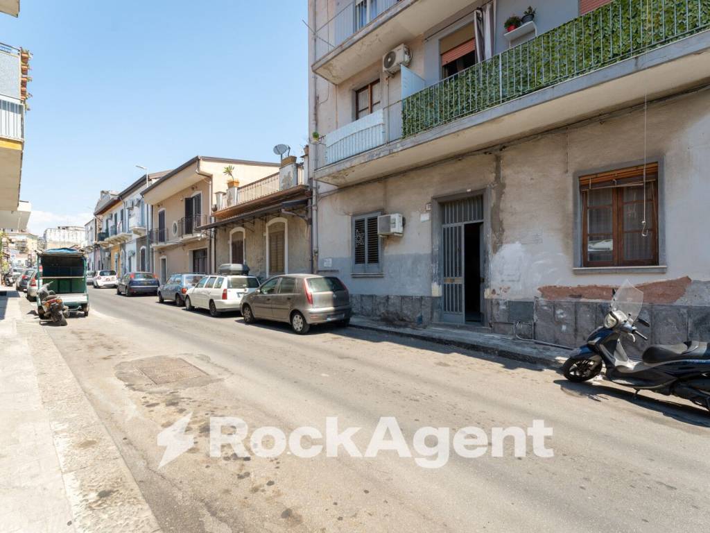 Appartamento a Catania in Via Wrzì, 128F - Foto 4