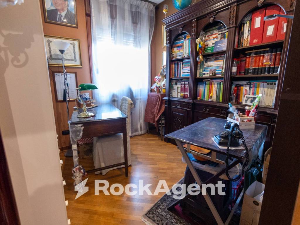 Appartamento a Catanzaro in Viale Vincenzo de Filippis, 38 - Foto 3