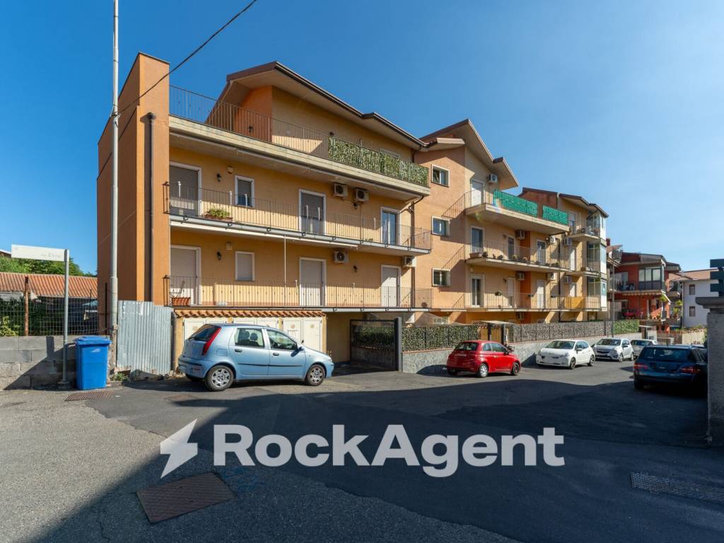 Attico / mansarda a Camporotondo etneo in Via Etna, 19 - Foto 3