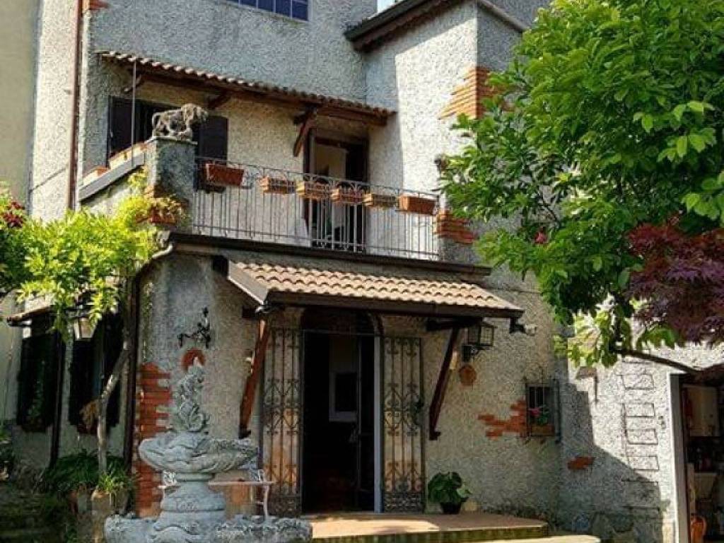 Villa a Stradella in Frazione Casa Agati - Foto 2
