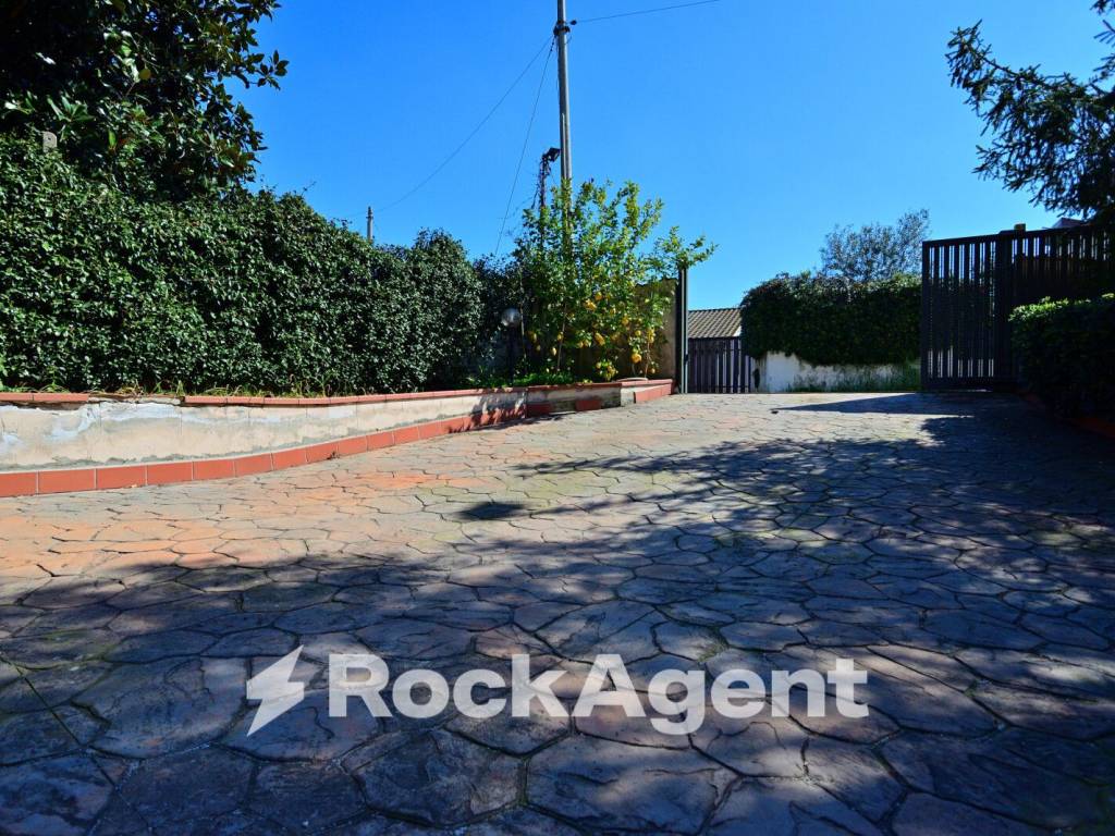 Villa a Aprilia in Via del Colle, 22 - Foto 4