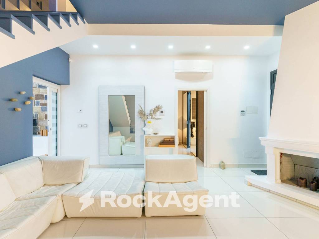 Villa a Aci sant'antonio in Via Collegio, 3 - Foto 2