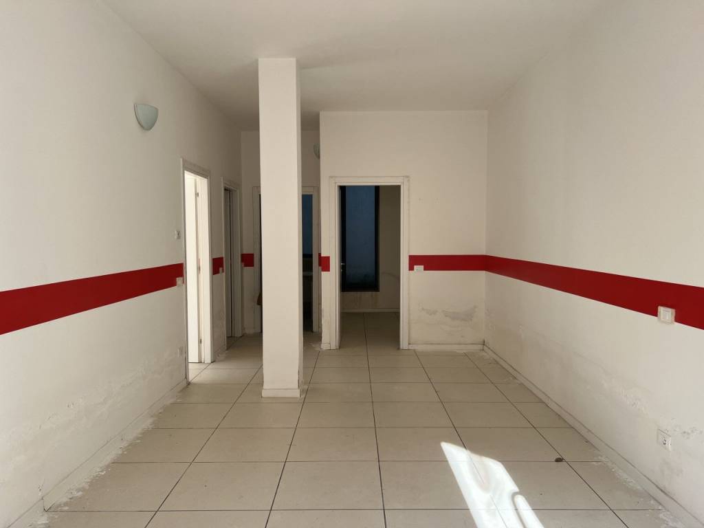 Immobile a Due carrare in via Roma, 52 - Foto 4