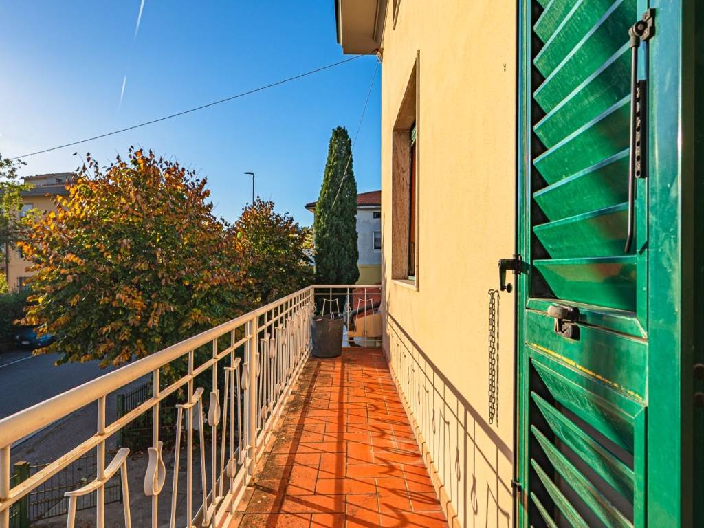 Villa a Quarrata in Via della Madonna - Foto 2