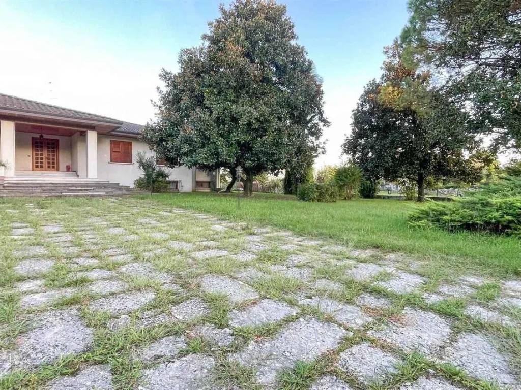 Villa a Pasiano di pordenone in Via Cornizzai, 20 - Foto 5