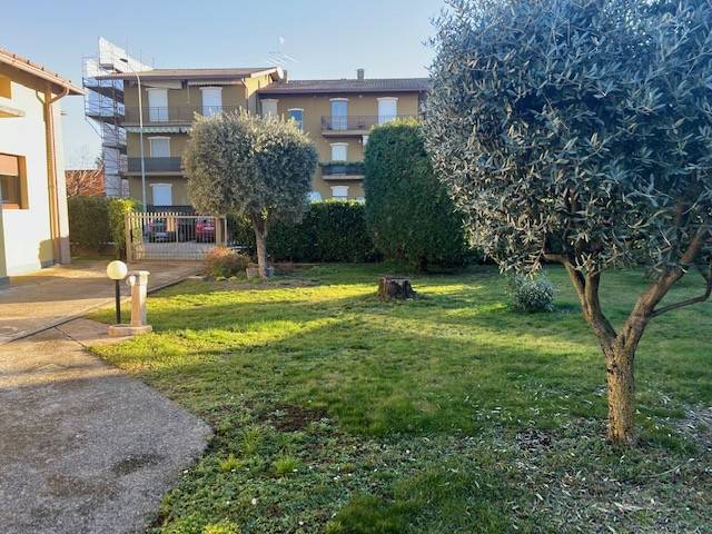 Villa a Bonate sotto in Via Giovanni Pascoli, 3 - Foto 2