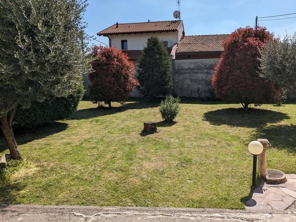 Villa a Bonate sotto in Via Giovanni Pascoli, 3 - Foto 4