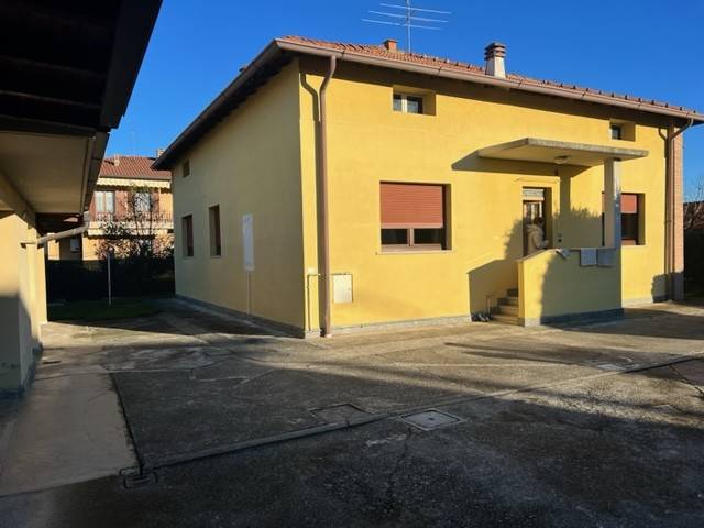Villa a Bonate sotto in Via Giovanni Pascoli, 3 - Foto 5