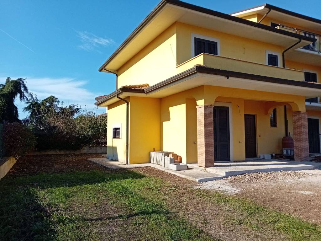 Villetta a schiera a Ceprano in Via della Stazione - Foto 3