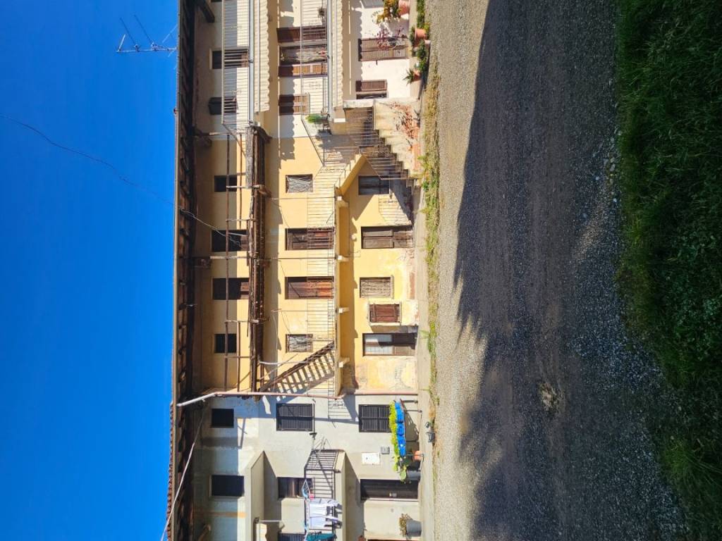 Rustico / casale a Oleggio in Via Gaggiolo, 152 - Foto 2