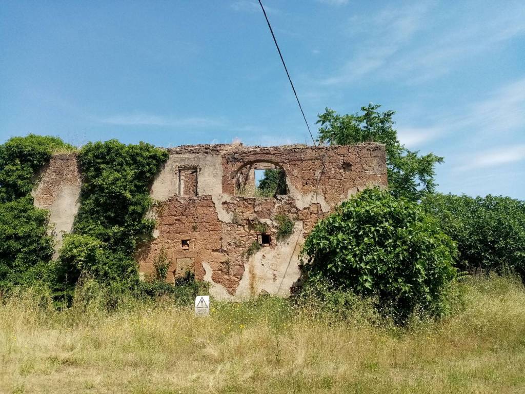 Rustico / casale a Sorano in Montorio - Foto 4