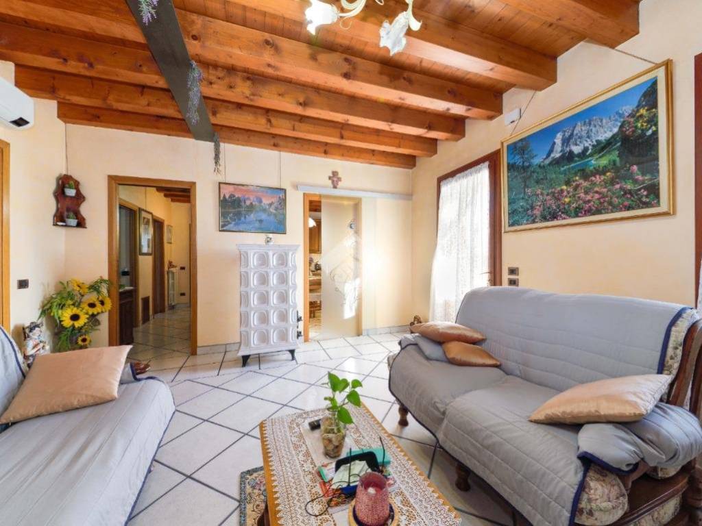 Casa indipendente a Mirano in VIA Barbato, 19 - Foto 2